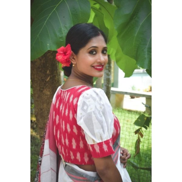 red ikkat body with jamdani sleeves blouse(1)