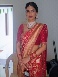 red banarsi blouse with red saree