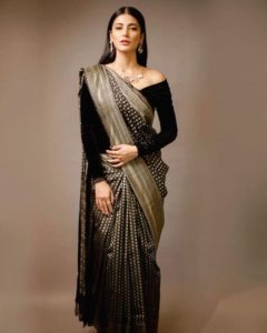 Latest blouse designs for silk sarees 