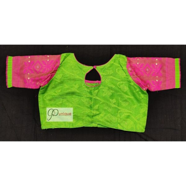 green jamdani body with green rani work with 3layer frill blouse1