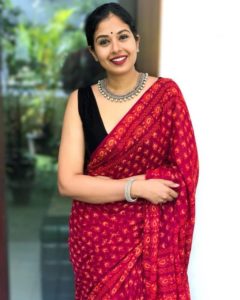 saree jacket design sleeveless